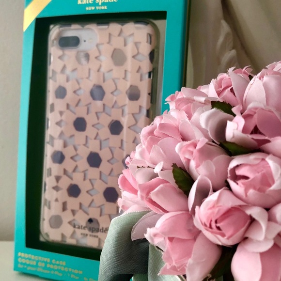 🎀Kate Spade ♠️ Clear Protective Case Pink/Floral - Picture 2 of 6
